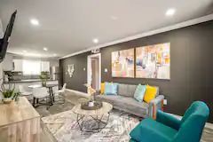 Home Staging helps sell your home faster and with less likelihood of a significant price reduction.